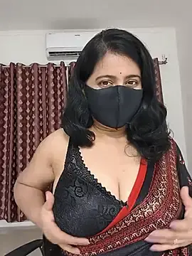 Stripchat Adult Webcams of Cute-Maanvi