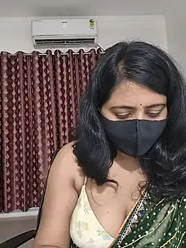 Stripchat Sex Cam of Cute-Maanvi