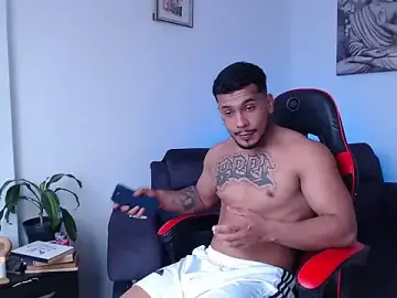 Stripchat Adult Webcam of DeimonOficial