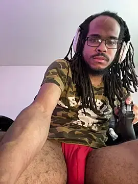 Stripchat Sex Cam of IcemanGHz