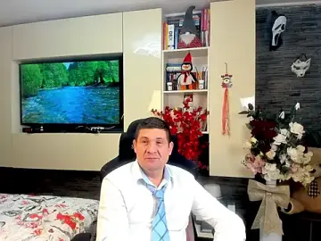 Stripchat Adult Video Chat of SpartacusDaddy48