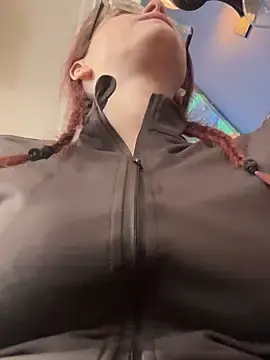 Stripchat Free Porn Cam of raen001