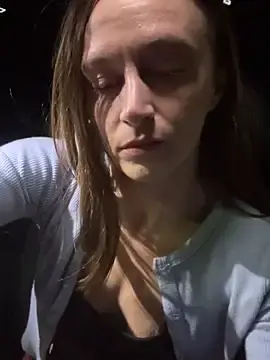 Stripchat Live Sex of lunagirl13