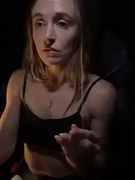 Stripchat Free Porn Cam of lunagirl13