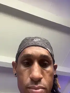 Stripchat Watch Live Sex Cams of TheRealMrDLlong