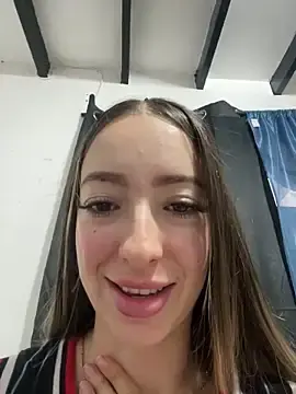 Stripchat Watch Live Sex Cams of LunarSync