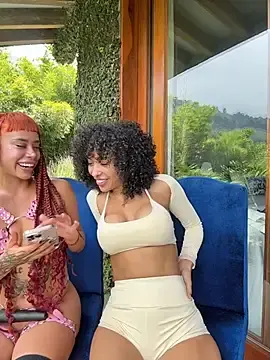 Stripchat Live Porn of OSHUN_