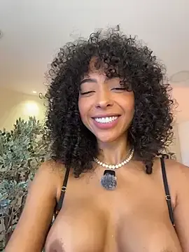 Stripchat Adult Webcams of OSHUN_