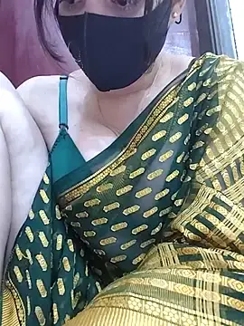 Stripchat Sex Chat of Saanvi-Sen