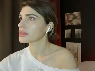 Stripchat Sex Cam of Adele__Novak