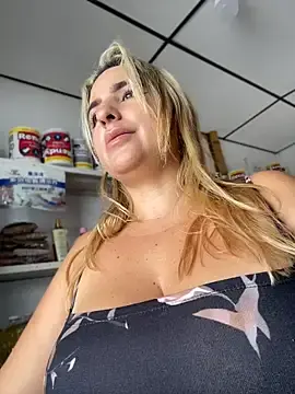 Stripchat Watch Live Sex Cams of sammyqueenx21