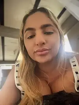 Stripchat Live Sex Cam of sammyqueenx21