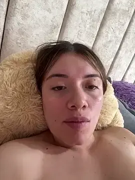 Stripchat Sex Cam of valery_mora