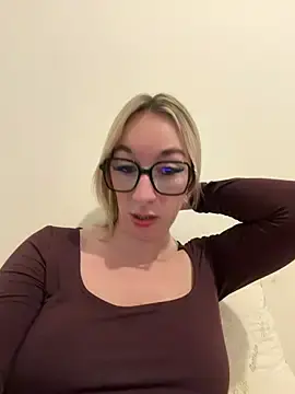 Stripchat Best live sex cam show of Giuliana_baby