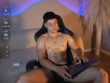 Stripchat Free Live Porn of Noah_Clarkk