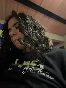 Stripchat Live Sex of Simone_Miller