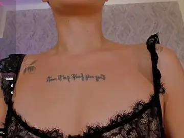 Stripchat Live Sex Cam of Victoria_Blake_