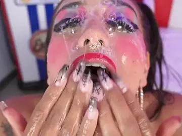 Stripchat Live Sex Cam of miss_collins