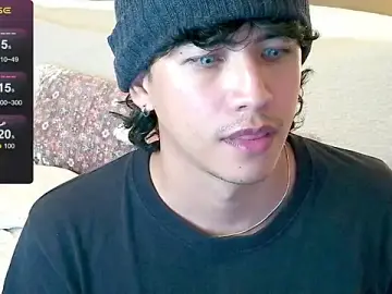 Stripchat Live Porn of olly_jerez