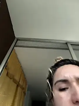 Stripchat Adult Webcams of violet-grey