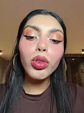 Stripchat Free Porn Cam of zui_lu