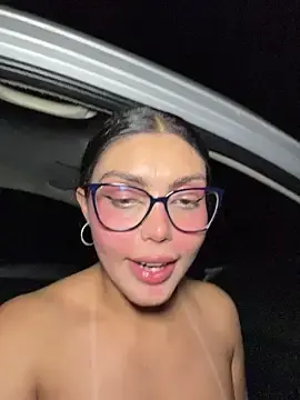Stripchat Sex Cam of zui_lu
