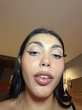 Stripchat Watch Live Sex Cams of zui_lu