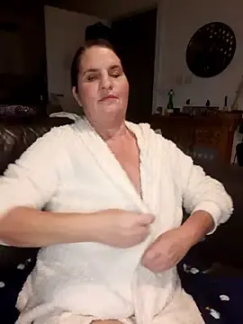Stripchat Adult Webcam of Velvet-Milf