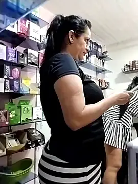 Stripchat Live Sex of keilymadam