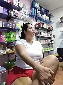 Stripchat Free Porn Cam of keilymadam
