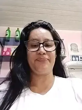 Stripchat Live Sex Cam of keilymadam