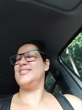 Stripchat Sex Cam of keilymadam