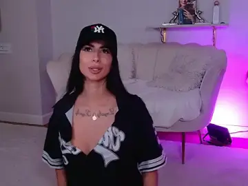 Stripchat Live Sex Cam of EvaAmantti