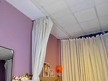 Stripchat Free Live Porn of Dearly_Emily