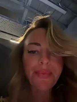 Stripchat Live Sex of EmaSalis