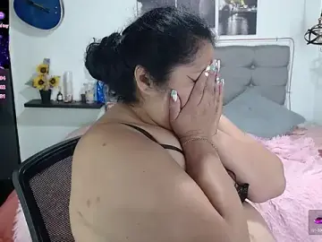 Stripchat Best live sex cam show of Keyla01_