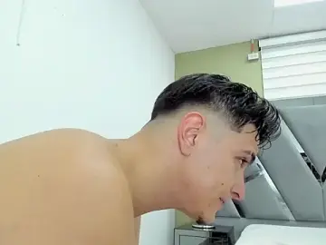 Stripchat Watch Live Sex Cams of DAVID_VICTORIAA