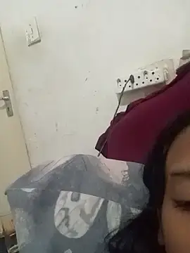 Stripchat Sex Cam of loveofpetitegirls34