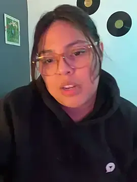 Stripchat Live Sex of miacanela_xo