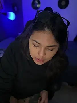 Stripchat Adult Webcam of miacanela_xo