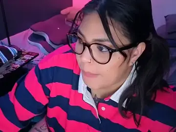 Stripchat Sex Cam of miacanela_xo