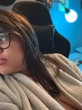 Stripchat Sex Cam of miacanela_xo