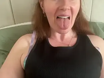 Stripchat Adult Video Chat of redheadrosie69