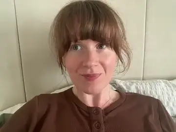 Stripchat Adult Video Chat of redheadrosie69