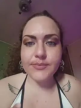 Stripchat Live Sex Cam of Bambol_yna