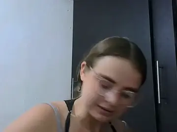 Stripchat Best Webcam of HellenMiyer1111