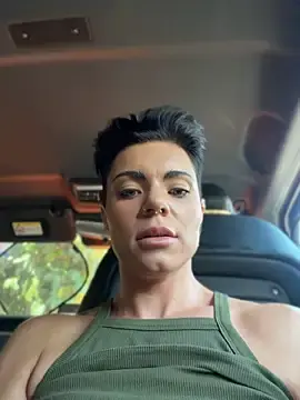 Stripchat Sex Cam of LukeLouHarvey