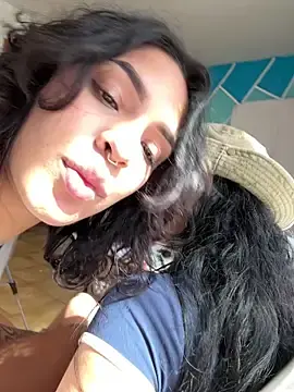 Stripchat Free Live Porn of Alice_surprise