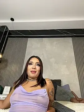 Stripchat Free Live Porn of Sara_Rousex