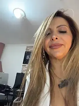 Stripchat Watch Live Sex Cams of _Abril-Office1